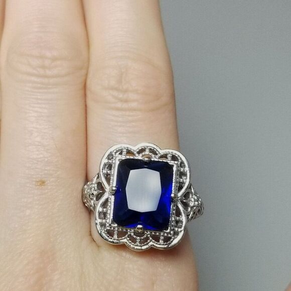 Vintage Dark Blue Rhinestone Ring with Silver Tone Filigree Setting, size 9 Band - Picture 2 of 8